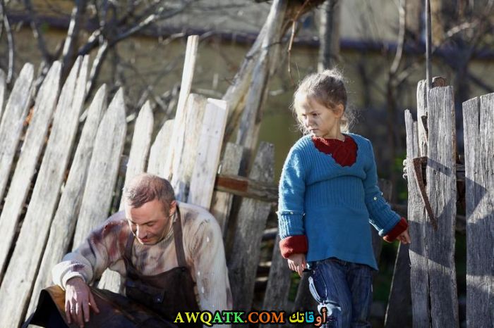 صورة الفنان التركي احمد ساراجوغلو داخل عمل