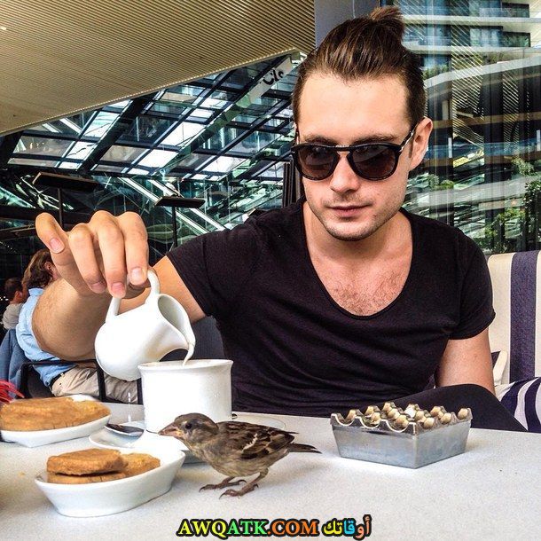 أحلى صورة للفنان الجميل باتوهان