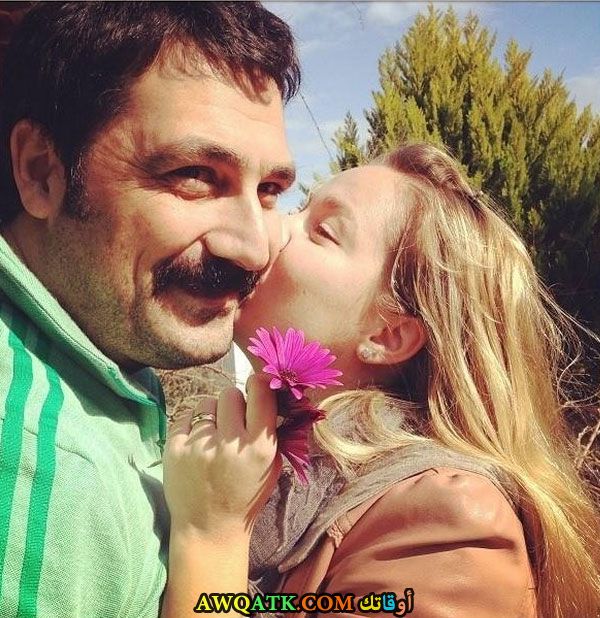 أحلى وأجدد صورة للفنان بولنت إينال مع زوجته ميلوس