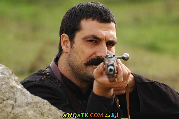 صورة روعة جديدة وجميلة للفنان بولنت إينال