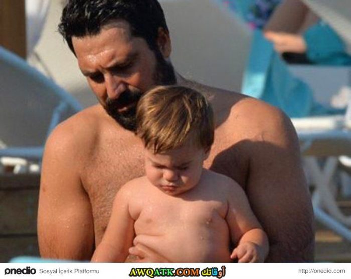 بولنت إينال وابنه 