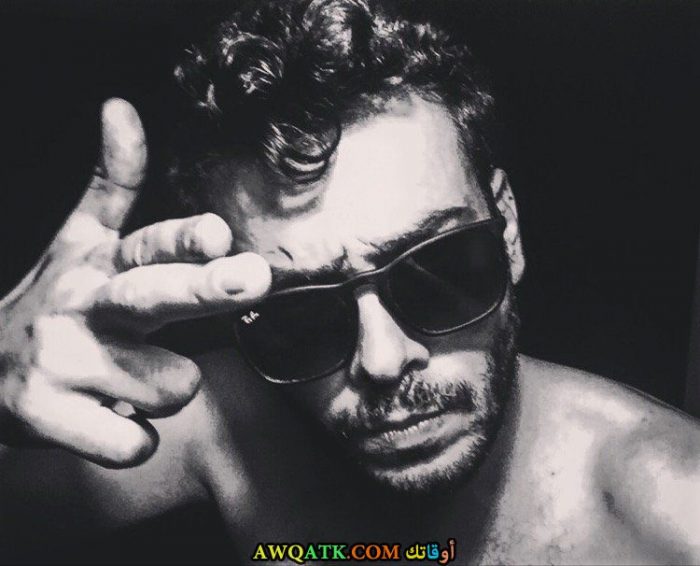 أحدث صورة للفنان التركي taygun sungar