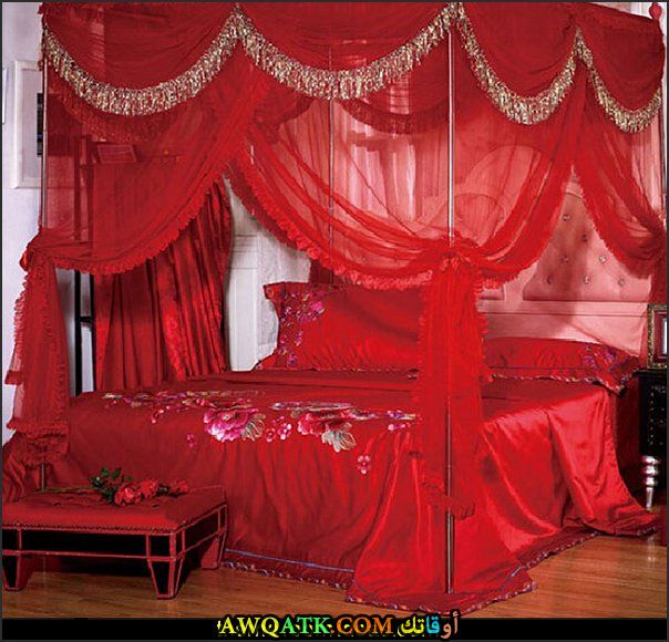 غرفة نوم رمانسية جداً حمراء