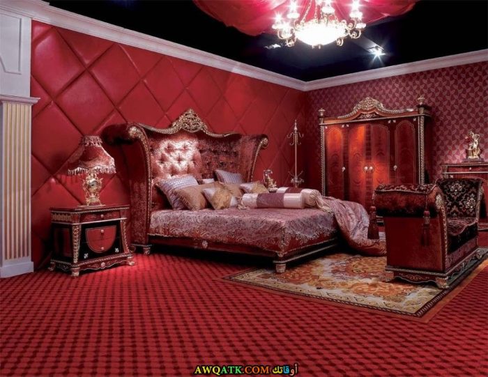  غرفة نوم روعة باللون الأحمر