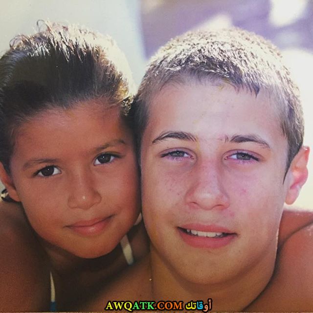 صورة قديمة ورائعة للنجم التركي محمد أوزان