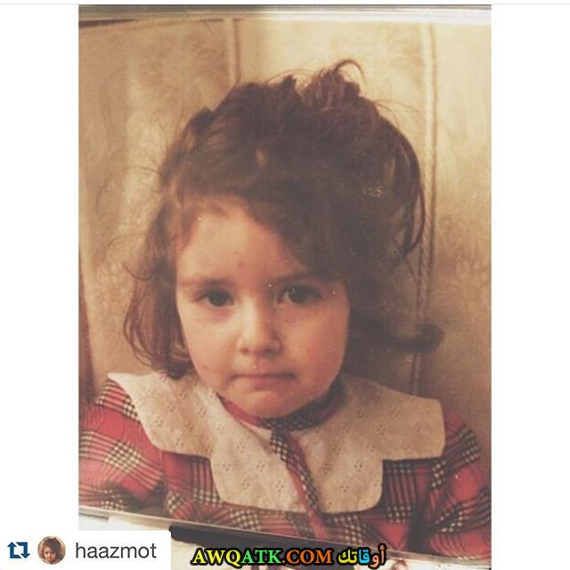 صورة الفنانة هازار موتان وهي صغيرة 