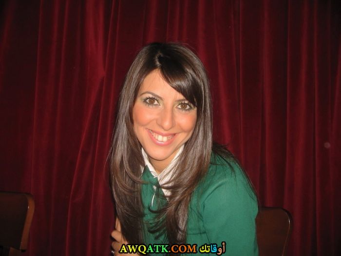 صورة للفنانة أيدان تاش
