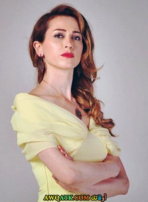 صورة للفنانة افريم دوغان