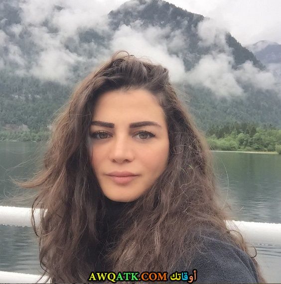 زينب ايدمير