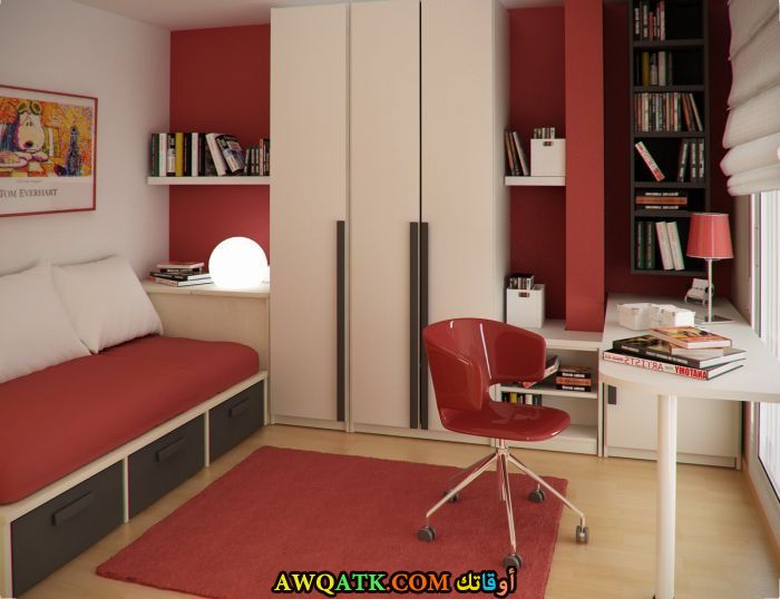 غرفة نوم باللون الأحمر رائعة