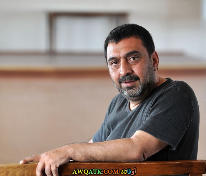 صورة روعة للفنان احمد ينيلمز