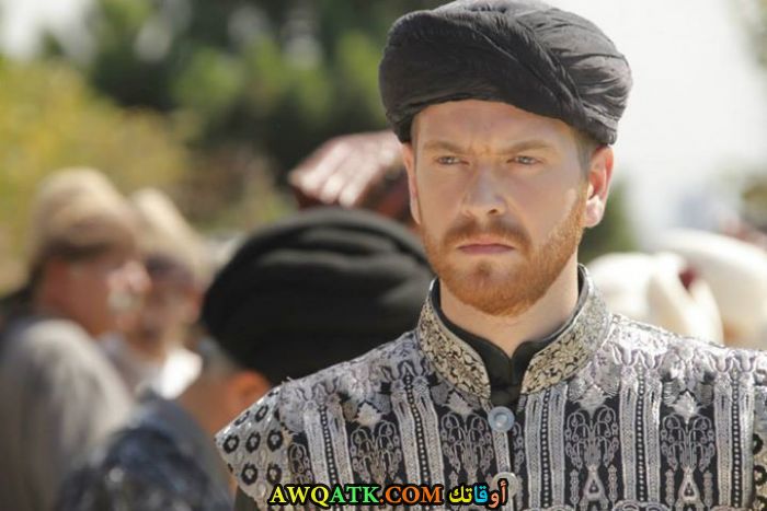 صورة للفنان انجين اوزتورك من مسلسل حريم السلطان