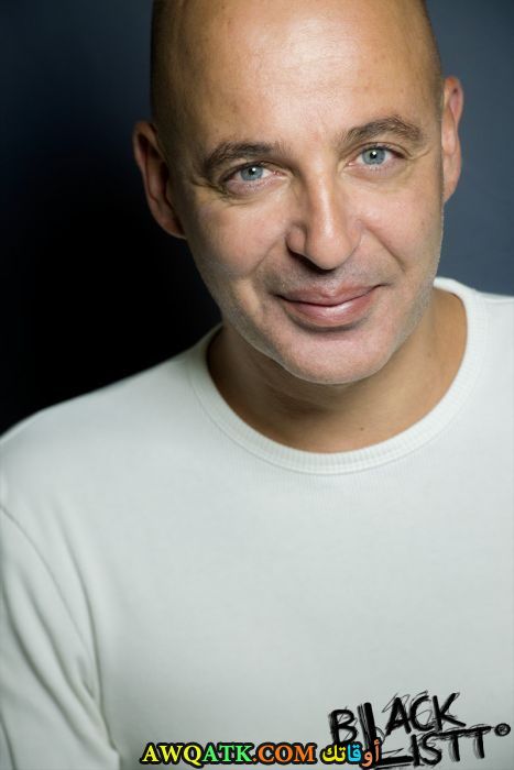 بوستر الفنان التركي انيس ييلديزبوستر الفنان التركي انيس ييلديز