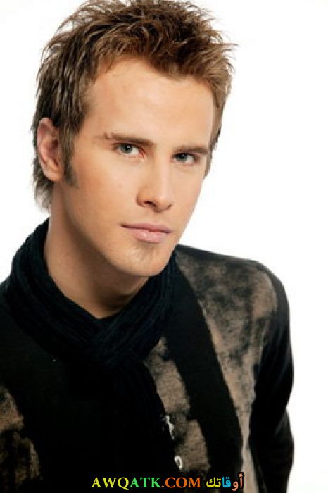 صورة جديدة للنجم التركي اوزجور تشفيك