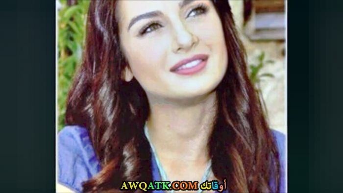 صورة روعة للفنانة برجي أكلاي