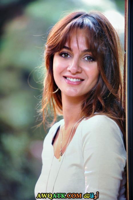صورة جديدة للنجمة التركية برجي أكلاي