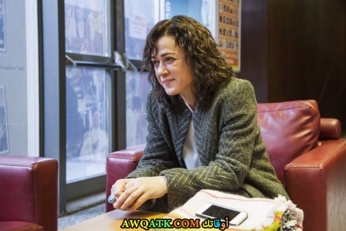 صورة للفنانة بننو يلدرملار