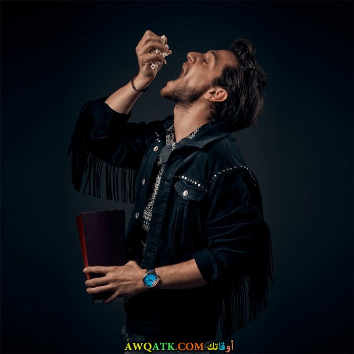 بوستر الفنان التركي سرجان بادور