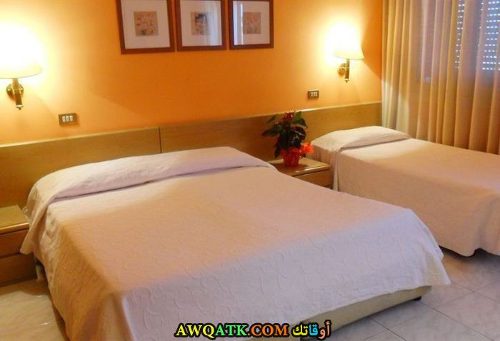 غرفة نوم رائعة وجميلة 