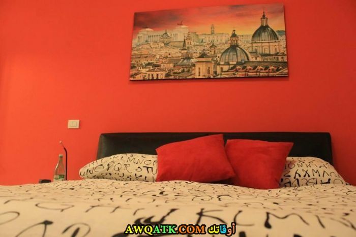 غرفة نوم حمراء رائعة