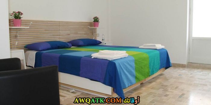 غرفة نوم زرقاء رائعة 