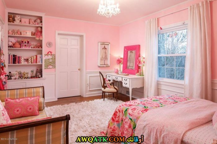 غرفة نوم باللون البينك شيك
