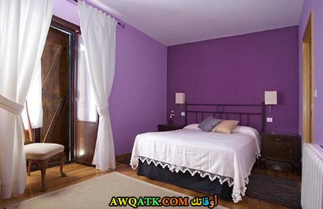 غرفة نوم جميلة باللون الموف