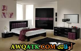 غرفة نوم عصرية باللون الأسود