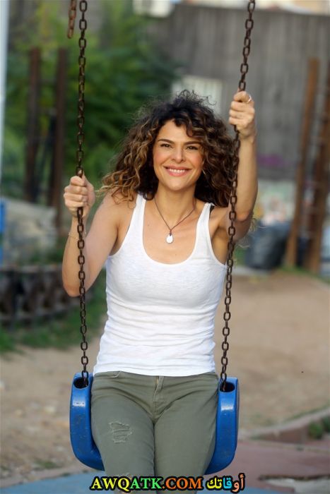 صورة روعة للفنانة غمزي توبوز