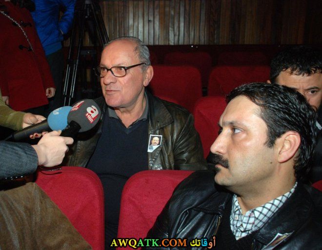 صورة للفنان متين تشكمز