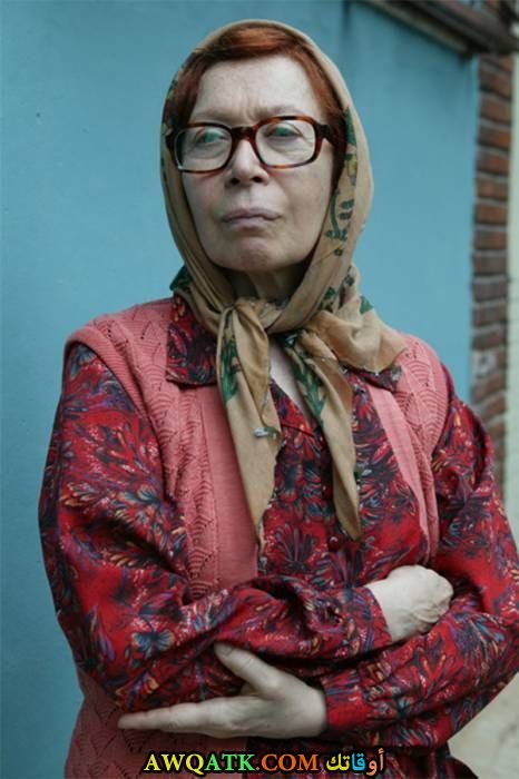 صورة الفنانة التركية ﻣﻴﺮﺍﻝ ﺟﺘﻨﻜﻴﺎ داخل عمل