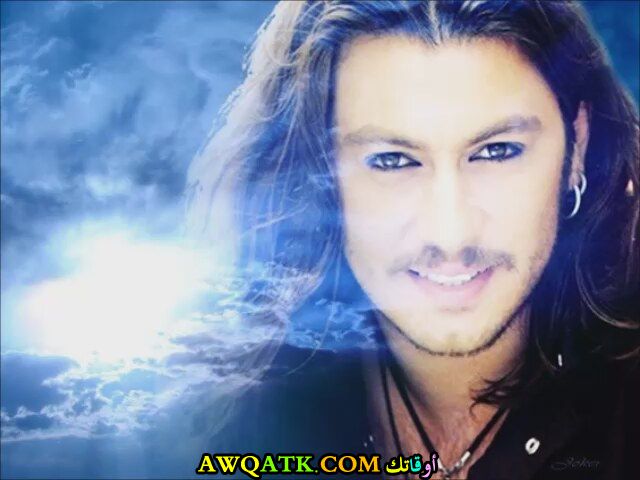 بوستر الفنان التركي باريش أكارسو