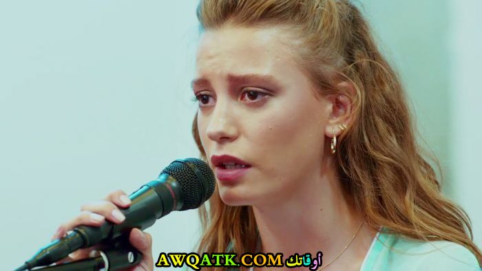 صورة جديدة للنجمة التركية سيريناي ساريكايا