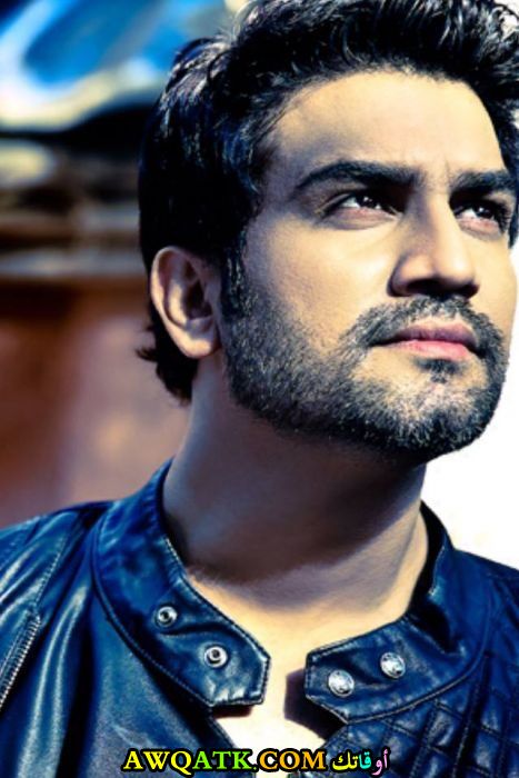 بوستر الفنان الهندي شاراد كيلكار