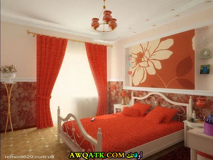 غرفة نوم حمراء جديدة وجميلة
