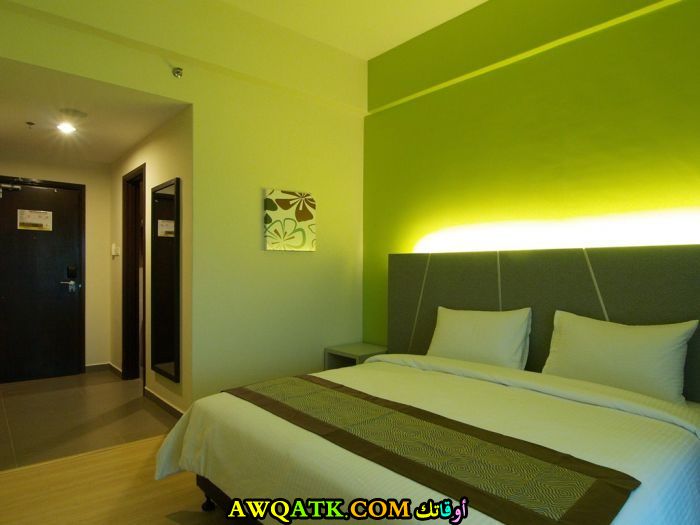 غرفة نوم باللون الأخضر رائعة