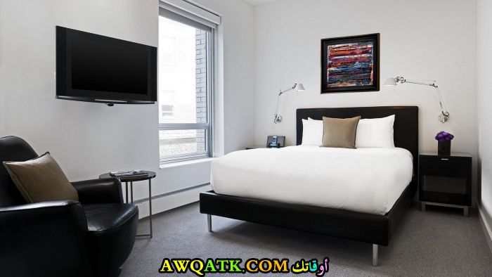 غرفة نوم سوداء رائعة وشيك