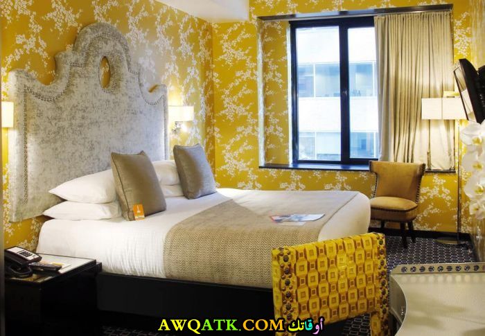 غرفة نوم باللون الأصفر روعة وشيك