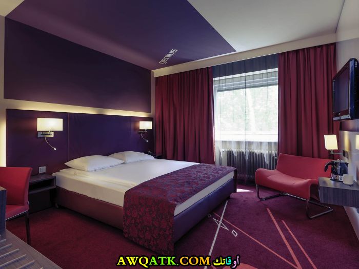 غرفة نوم باللون الموف جميلة جداً