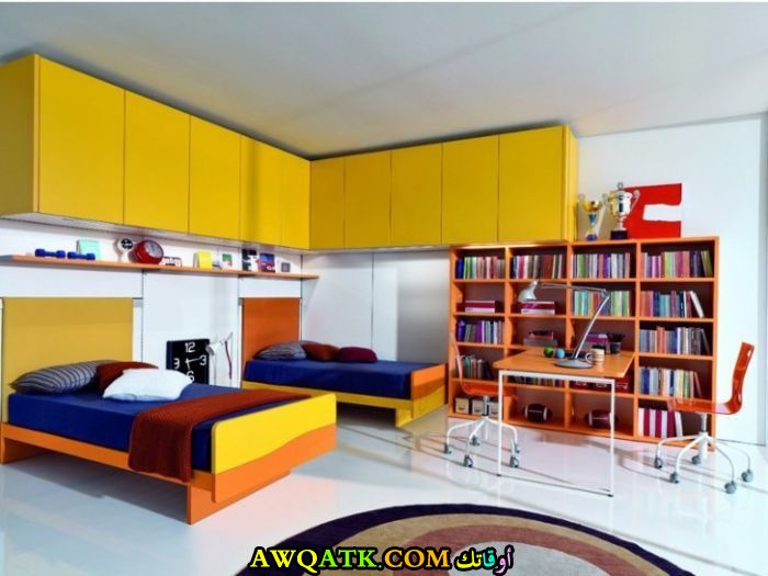 غرفة نوم باللون الأصفر رائعة وجميلة