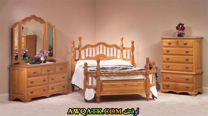 غرفة نوم جميلة جداً وروعة باللون البيج