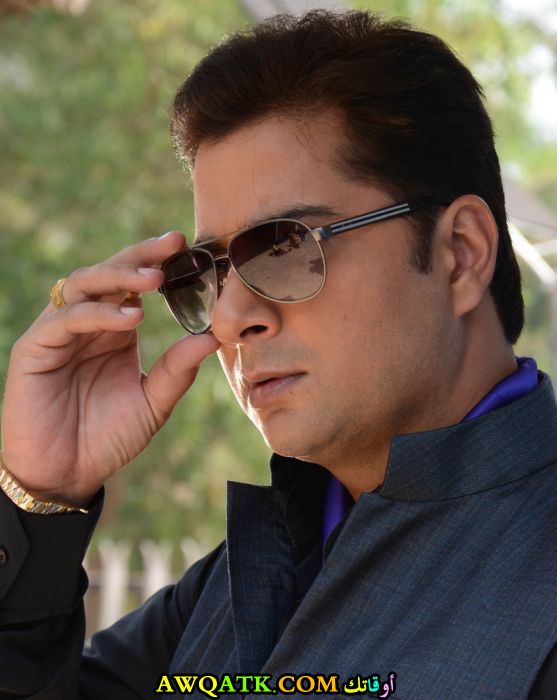 بوستر الفنان الهندي فارون بادولا