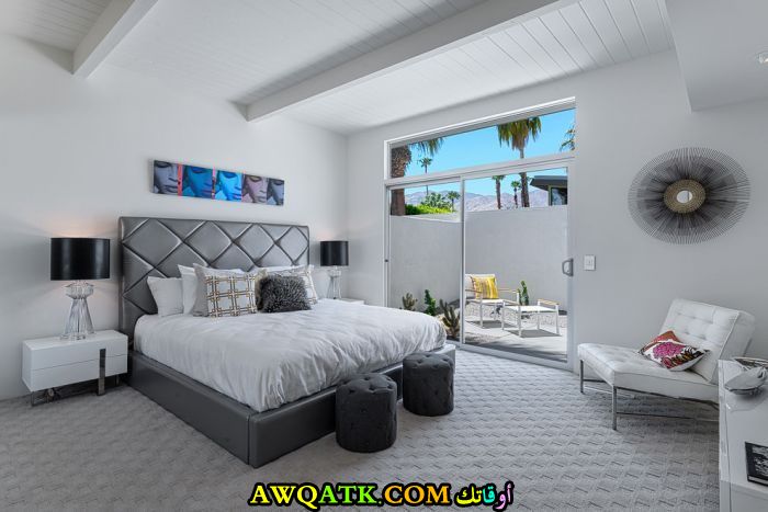 غرف نوم HD باللون الرمادي والبيج