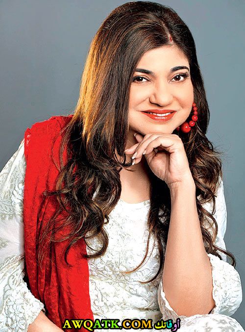 أحدث صورة للفنانة الهندية ألكا ياجنيك