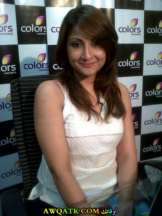 صورة روعة للفنانة اورفاشي دولاكيا