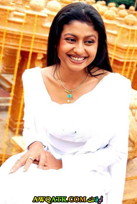 أحدث صورة للفنانة الهندية جايا بهاتاشاريا