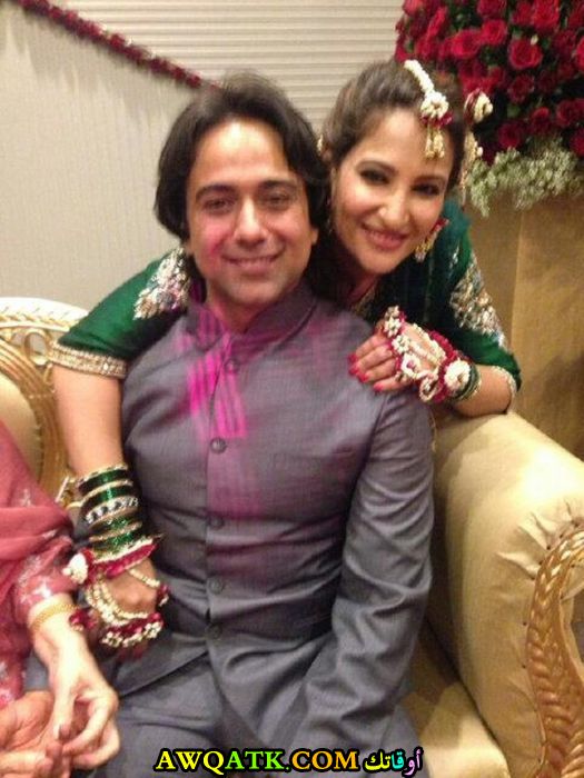 صورة الفنانة الهندية راكشاندا خان وزوجها