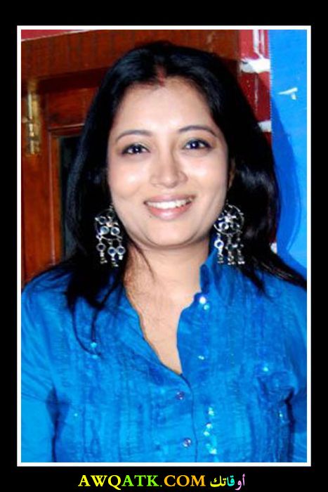 صورة روعة للفنانة سامتا ساجار