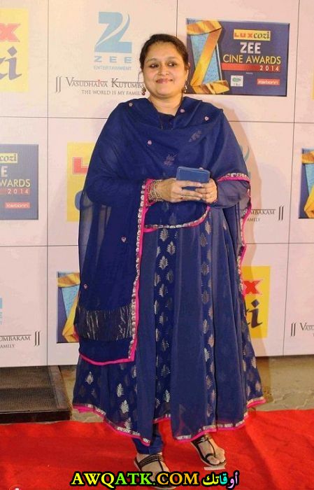 بوستر الفنانة الهندية سوبريا باثاك