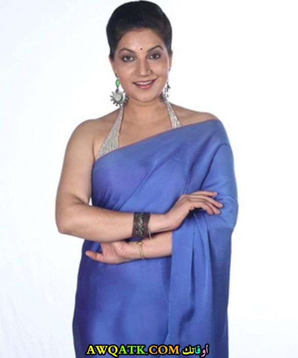 بوستر الفنانة الهندية سوفارنا جها